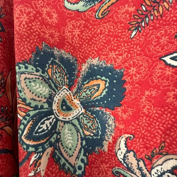 Hollister Red Floral Camisole - Picture 4 of 9